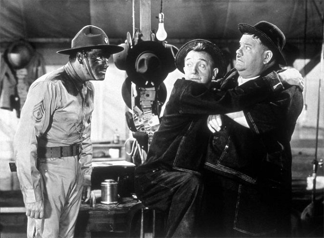 Great Guns - Van film - Stan Laurel, Oliver Hardy