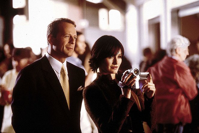 Bruce Willis, Emily Mortimer