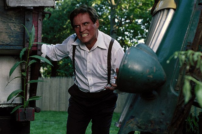 It Runs in the Family - Filmfotos - Charles Grodin