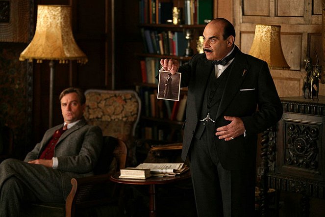 Agatha Christie: Poirot - Season 11 - Mrs McGinty's Dead - Photos - David Suchet