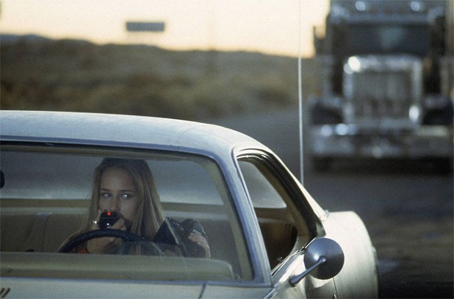 Joy Ride - Ajojahti - Kuvat elokuvasta - Leelee Sobieski