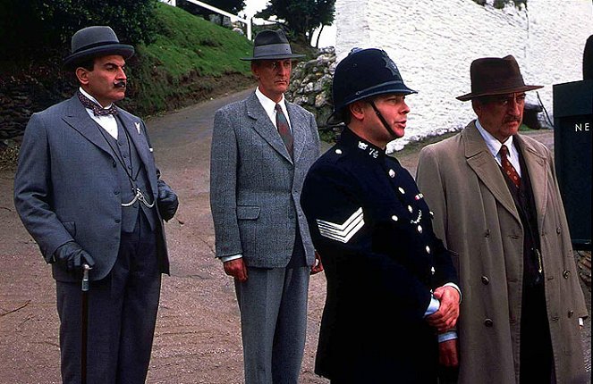 Poirot - Season 8 - Zło czai się pod słońcem - Z filmu - David Suchet, Hugh Fraser, Philip Jackson