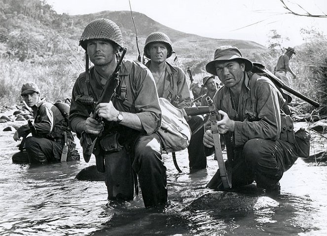 Invasión en Birmania - De la película