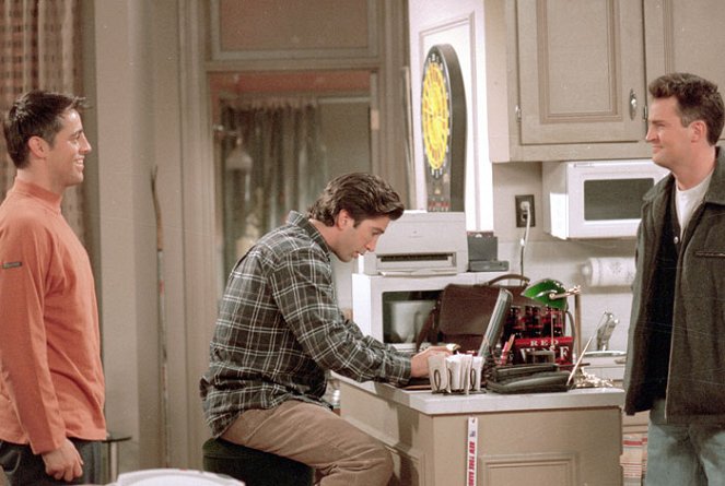 Friends - Season 5 - The One Where Ross Moves In - Photos - Matt LeBlanc, David Schwimmer, Matthew Perry