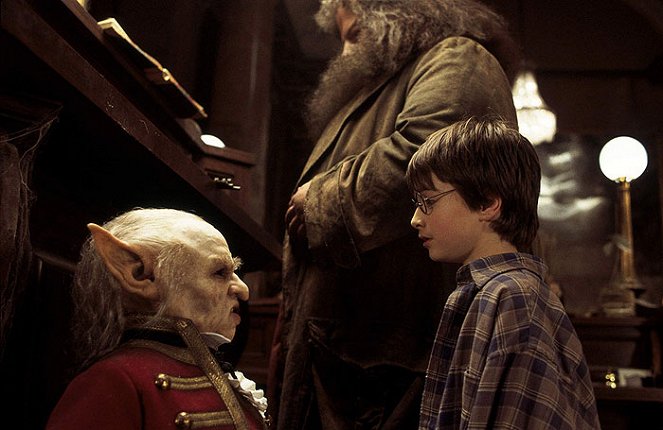 Harry Potter a Kameň mudrcov - Z filmu - Robbie Coltrane, Daniel Radcliffe