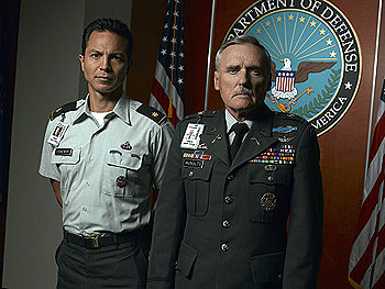 E-Ring - Promo - Benjamin Bratt, Dennis Hopper