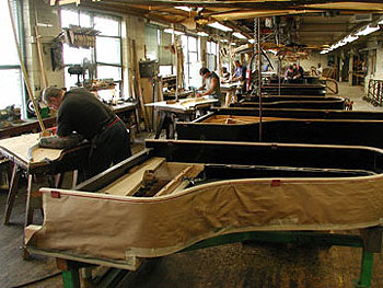 Note by Note: The Making of Steinway L1037 - Van film