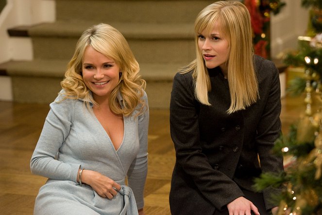 Four Christmases - Photos - Kristin Chenoweth, Reese Witherspoon