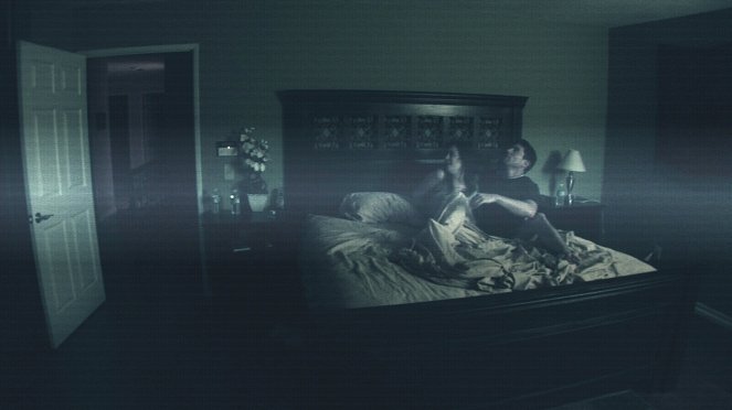 Atividade Paranormal - Do filme - Katie Featherston, Micah Sloat