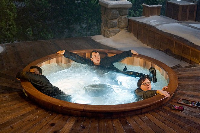 Jacuzzi - O Desastre do Tempo - Do filme - John Cusack, Clark Duke