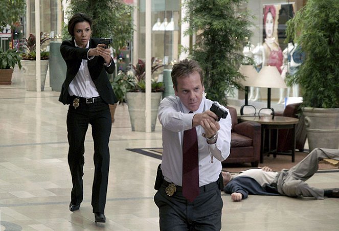 Strážca - Z filmu - Eva Longoria, Kiefer Sutherland