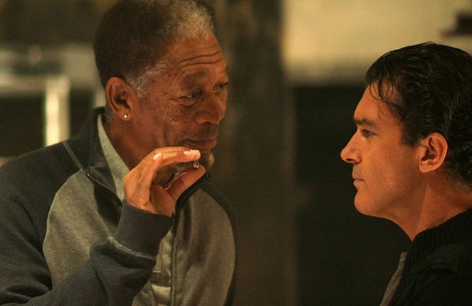 V zajatí kódu - Z filmu - Morgan Freeman, Antonio Banderas