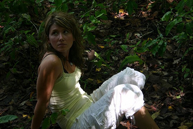 After Dusk They Come - Van film - Jewel Staite