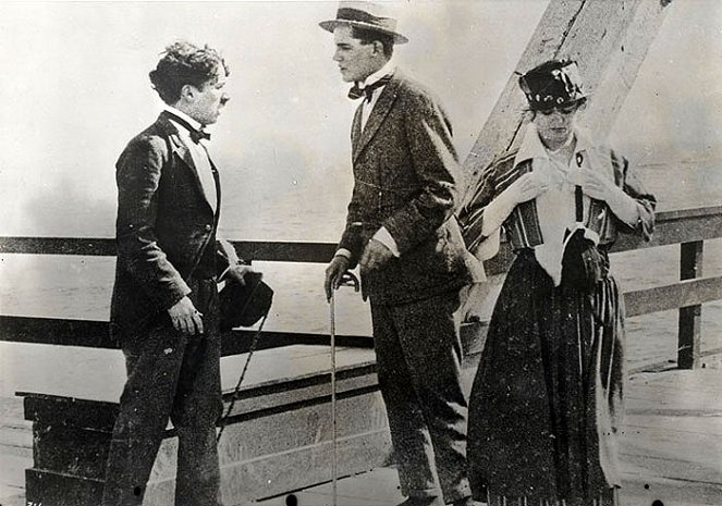 Charlot garde-malade - Film - Charlie Chaplin