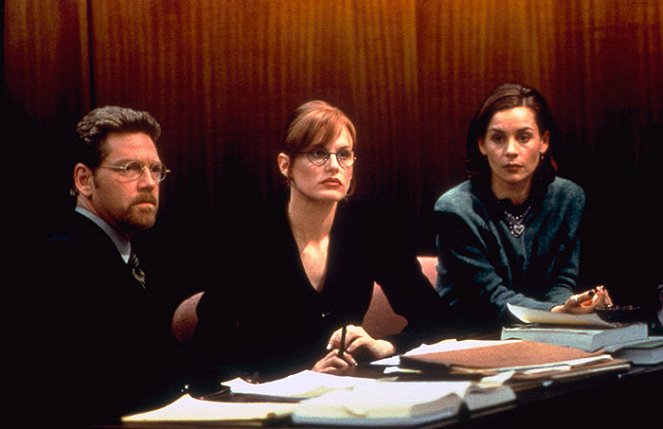 Conflicto de intereses - De la película - Kenneth Branagh, Daryl Hannah, Embeth Davidtz