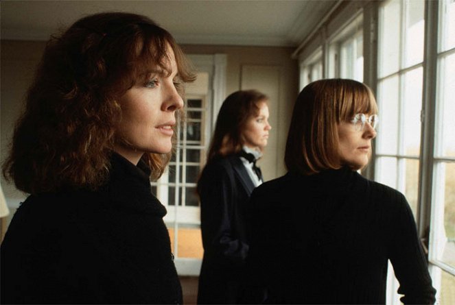 Interiors - Van film - Diane Keaton, Mary Beth Hurt