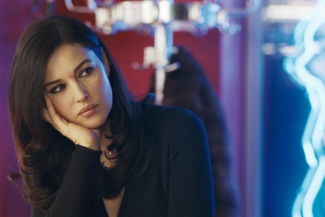 How Much Do You Love Me? - Photos - Monica Bellucci