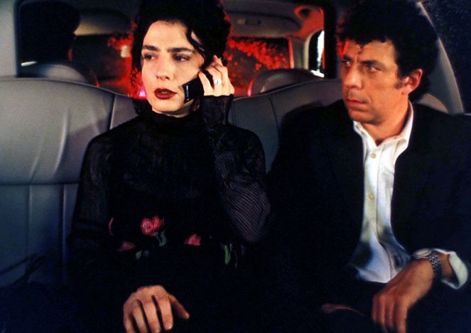 Ararat - Filmfotos - Arsinée Khanjian, Eric Bogosian