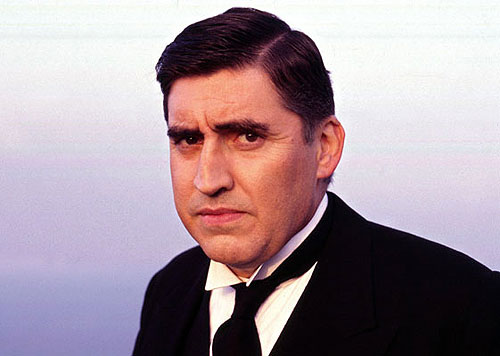 Neljät hautajaiset & yhdet häät - Kuvat elokuvasta - Alfred Molina