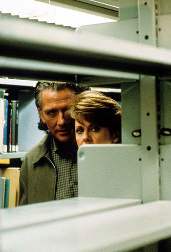 Don't Look Behind You - Filmfotos - Patrick Duffy, Pam Dawber