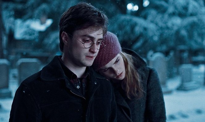 Harry Potter a Relikvie smrti - část 1 - Z filmu - Daniel Radcliffe, Emma Watson