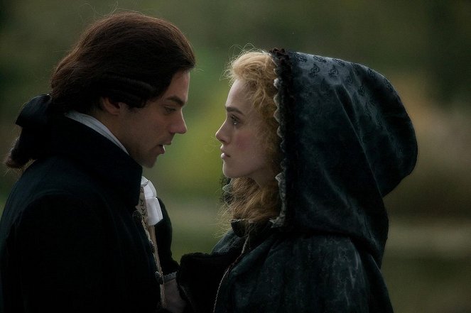 Herttuatar - Kuvat elokuvasta - Dominic Cooper, Keira Knightley