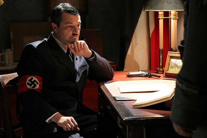 History's Secrets: The Hunt for Hitler - Do filme