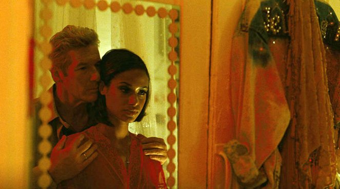 Gliniarze z Brooklynu - Z filmu - Richard Gere, Shannon Kane