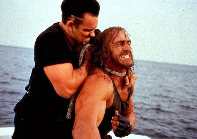 Shadow Warriors - Attack on Devil's Island - Filmfotos - Trevor Goddard, Hulk Hogan