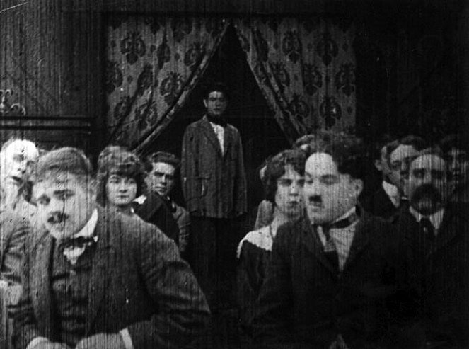 A Film Johnnie - Kuvat elokuvasta - Charlie Chaplin