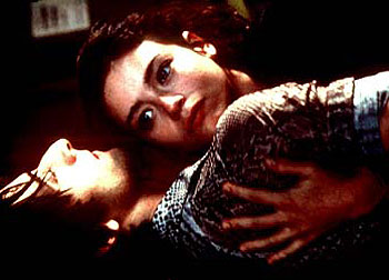 Láska podvodníka - Z filmu - Adrien Brody, Charlotte Ayanna