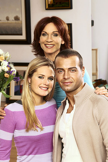 Love Rules! - Promoción - Maggie Lawson, Marilu Henner, Joey Lawrence