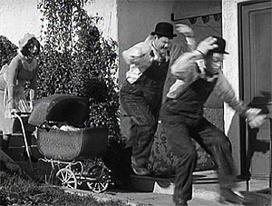 The Music Box - Kuvat elokuvasta - Oliver Hardy, Stan Laurel