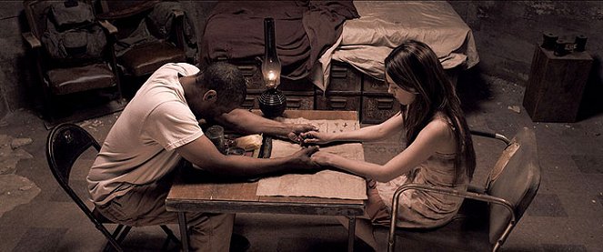 Éli könyve - Filmfotók - Denzel Washington, Mila Kunis
