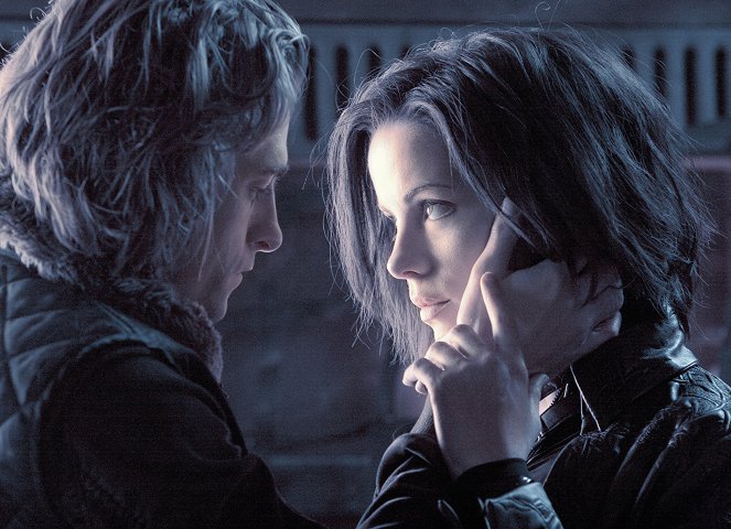Underworld: Boj v podsvetí 2 - Z filmu - Scott Speedman, Kate Beckinsale