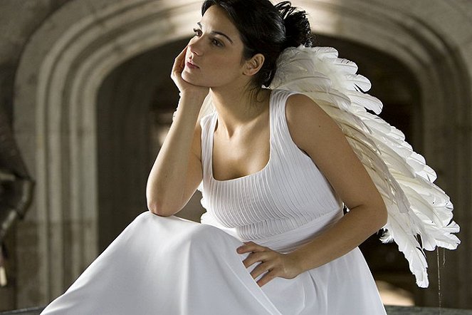 Cuidado con el ángel - De la película - Maite Perroni