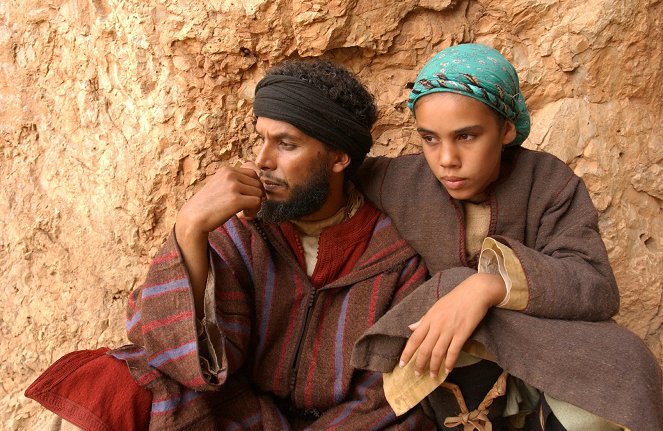 Zaïna, cavalière de l'Atlas - De la película - Sami Bouajila, Aziza Nadir