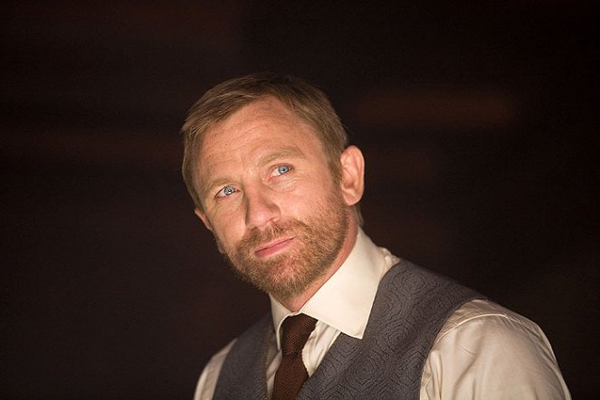 The Golden Compass - Photos - Daniel Craig