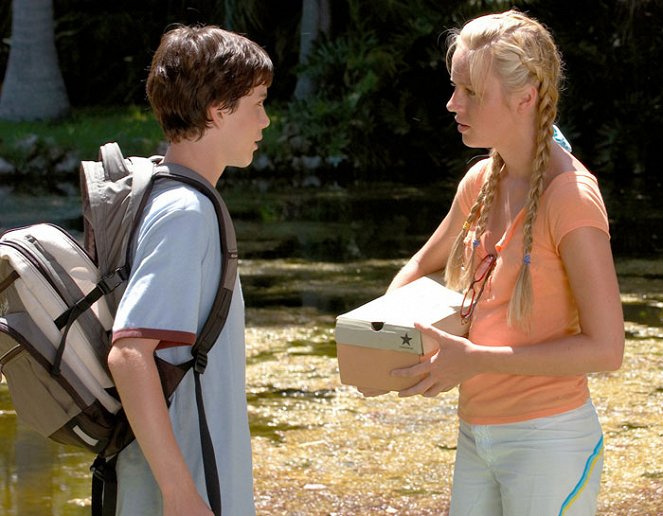 Logan Lerman, Brie Larson