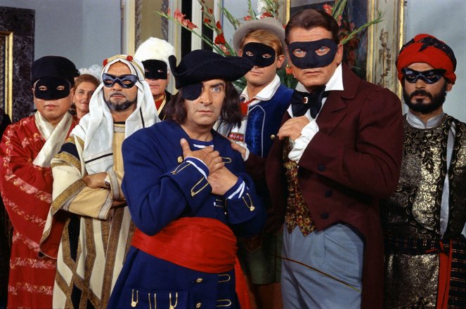Fantomas se zlobí - Z filmu - Louis de Funès, Jean Marais