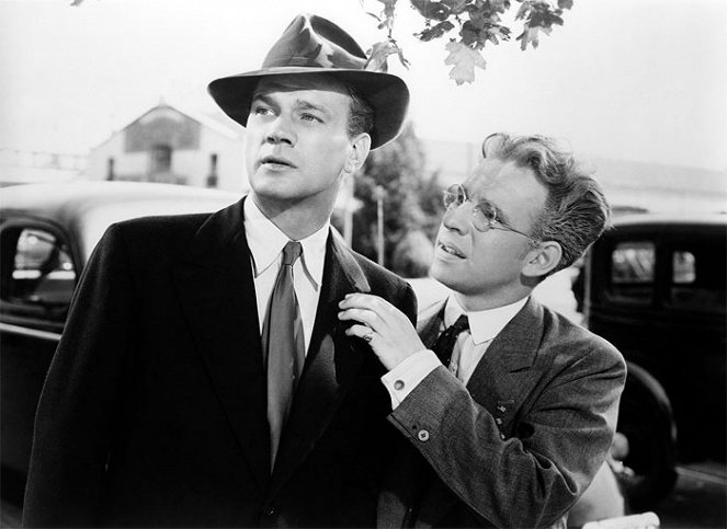 Shadow of a Doubt - Photos - Joseph Cotten, Hume Cronyn