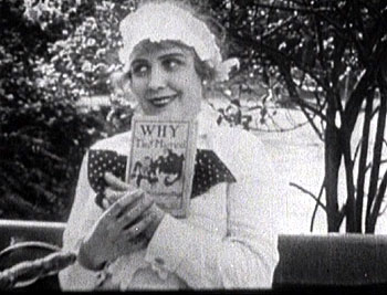 Charlot en el parque - De la película - Edna Purviance