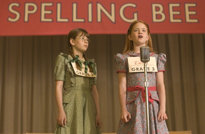 Molly: An American Girl on the Home Front - Do filme - Maya Ritter