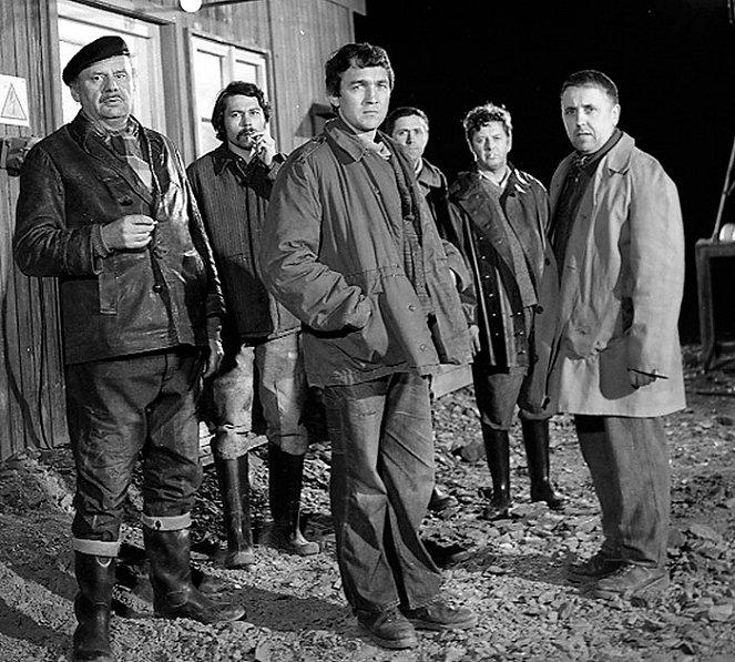 Zlá noc - De la película - Zdeněk Kryzánek, Jiří Krampol, Petr Kostka, Jiří Vala, Václav Babka