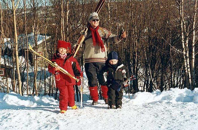 Min søsters børn i sneen - Filmfotos - Benedikte Maria Hedegaard Mouritsen, Peter Gantzler, Fritz Bjerre Donatzsky-Hansen