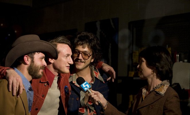Harvey Milk - Film - Sean Penn, Diego Luna