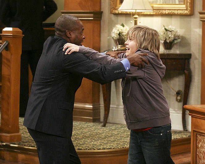 The Suite Life of Zack and Cody - Photos - Phill Lewis, Dylan Sprouse