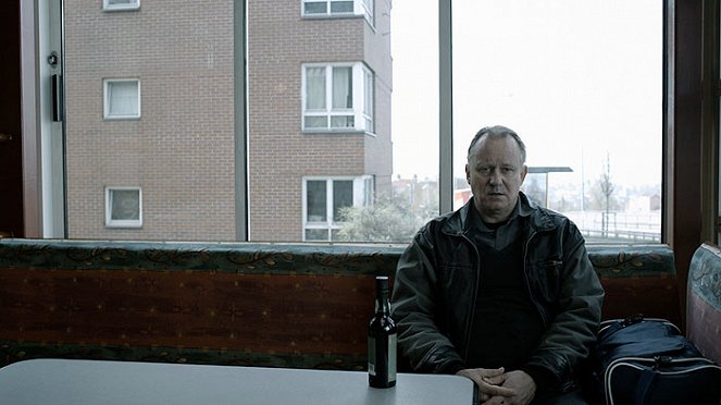 Hajszál híján úriember - Filmfotók - Stellan Skarsgård