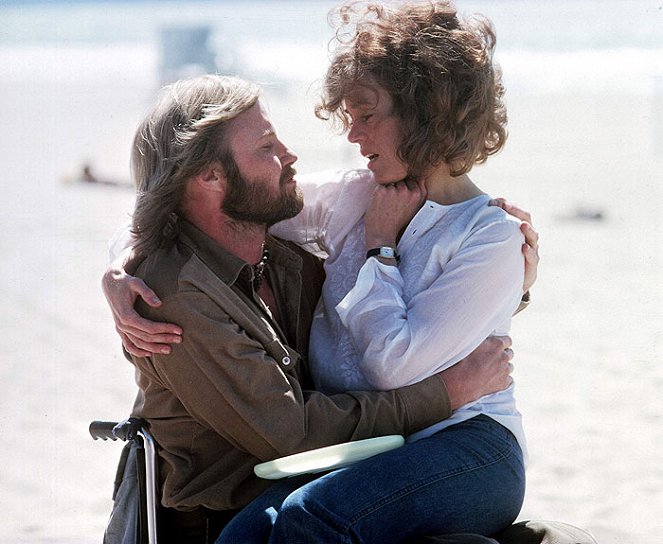 O Regresso dos Heróis - Do filme - Jon Voight, Jane Fonda