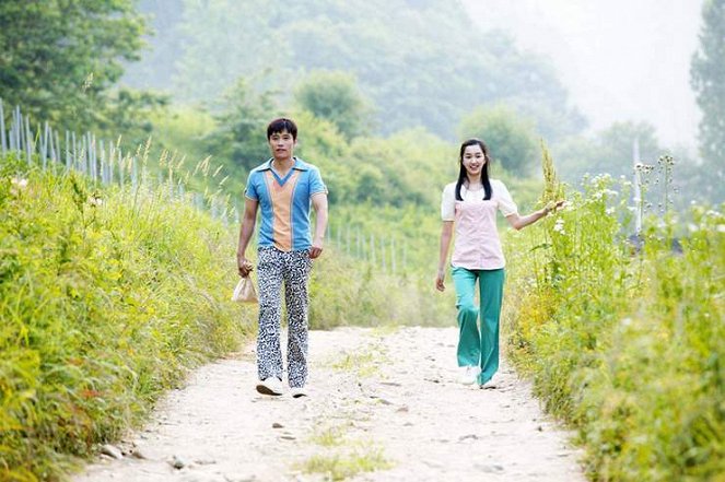Once in a Summer - Photos - Byeong-heon Lee, Soo-ae